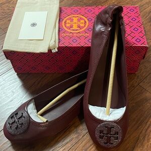 Tory Burch Minnie Travel Ballet Pave Leather / color purple (Claret) / Size 9.5